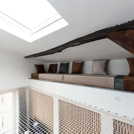 Sous Les Etoiles A Montreuil Apartment *