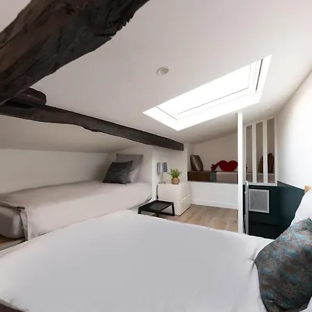 Apartment Sous Les Etoiles A Montreuil Montreuil (Seine-Saint-Denis)